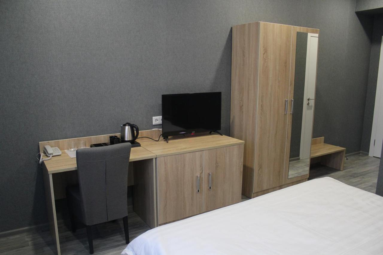 Hotel Inju Hills Астана Екстериор снимка