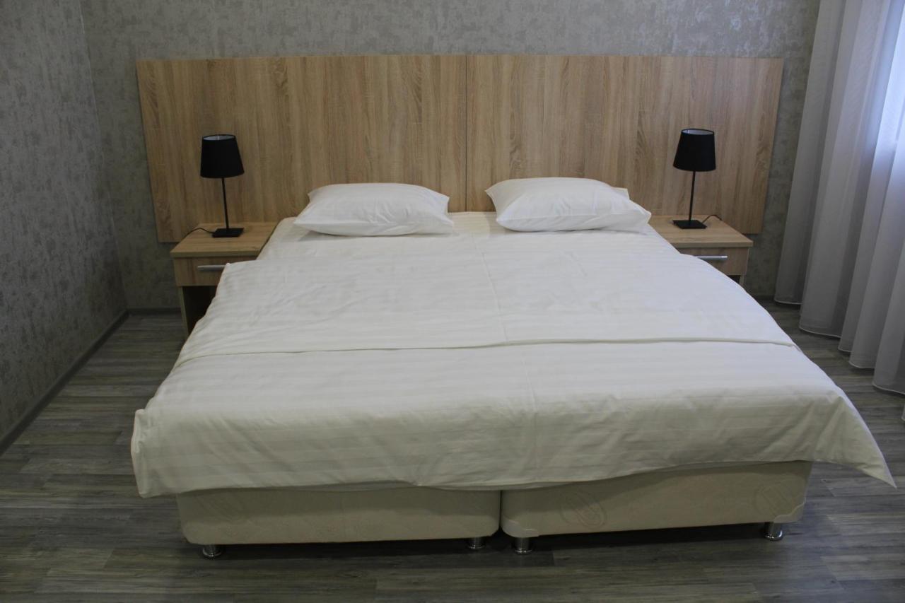 Hotel Inju Hills Астана Екстериор снимка