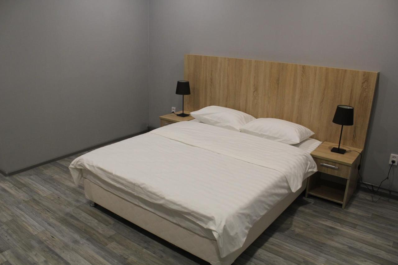 Hotel Inju Hills Астана Екстериор снимка